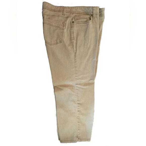 Sonoma, Size 10, Modern Fit Cropped Denim - Picture 8 of 10